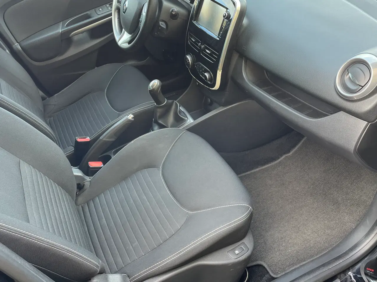 Billede 8 - Renault Clio st.car - Skarp pris