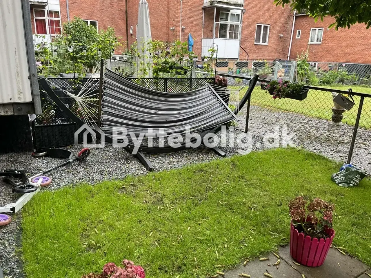 Billede 3 - Skøn stuelejlighed i Vanløse med have og to altaner.