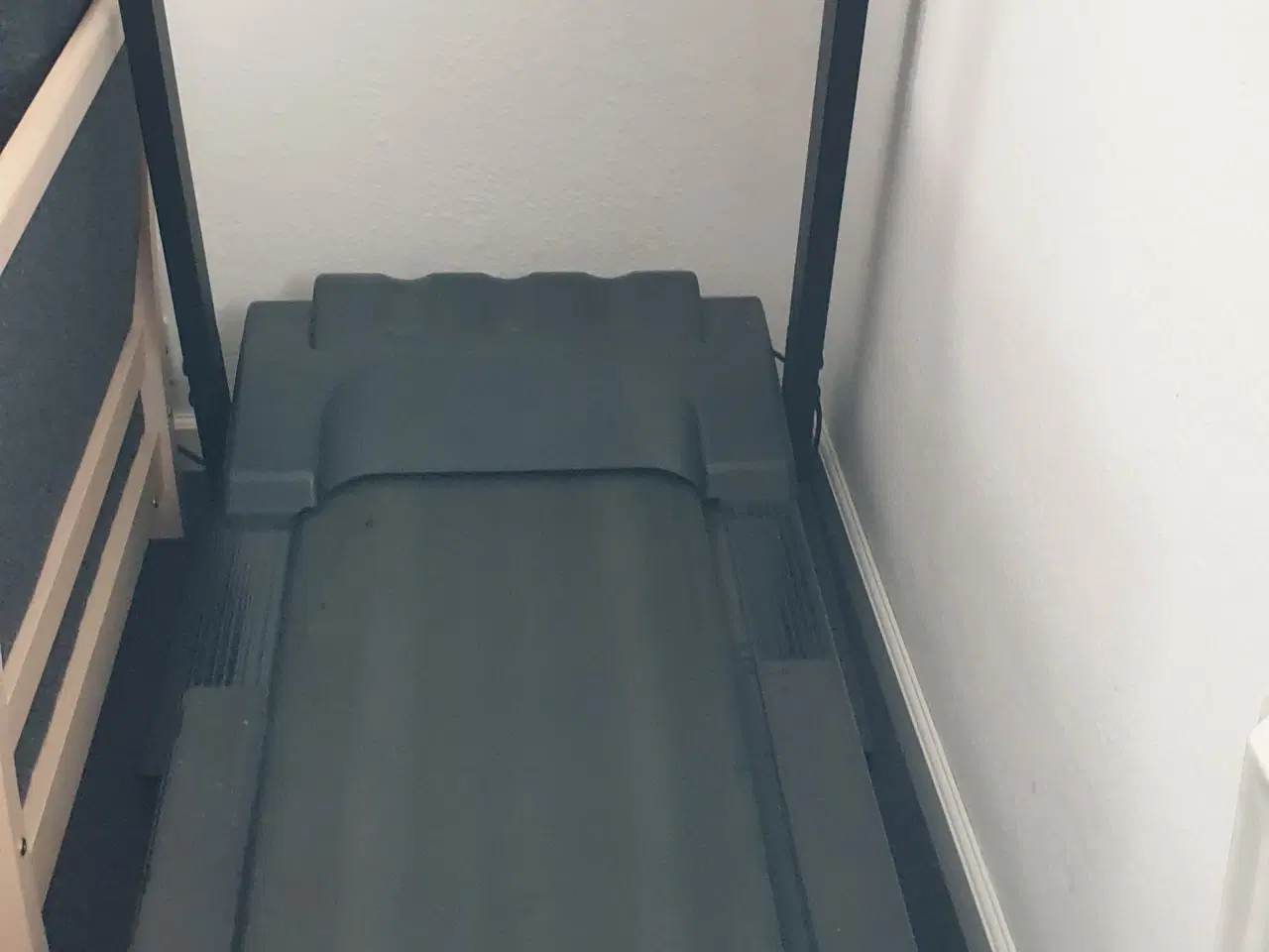 Billede 1 - Løbebånd,virker fint.