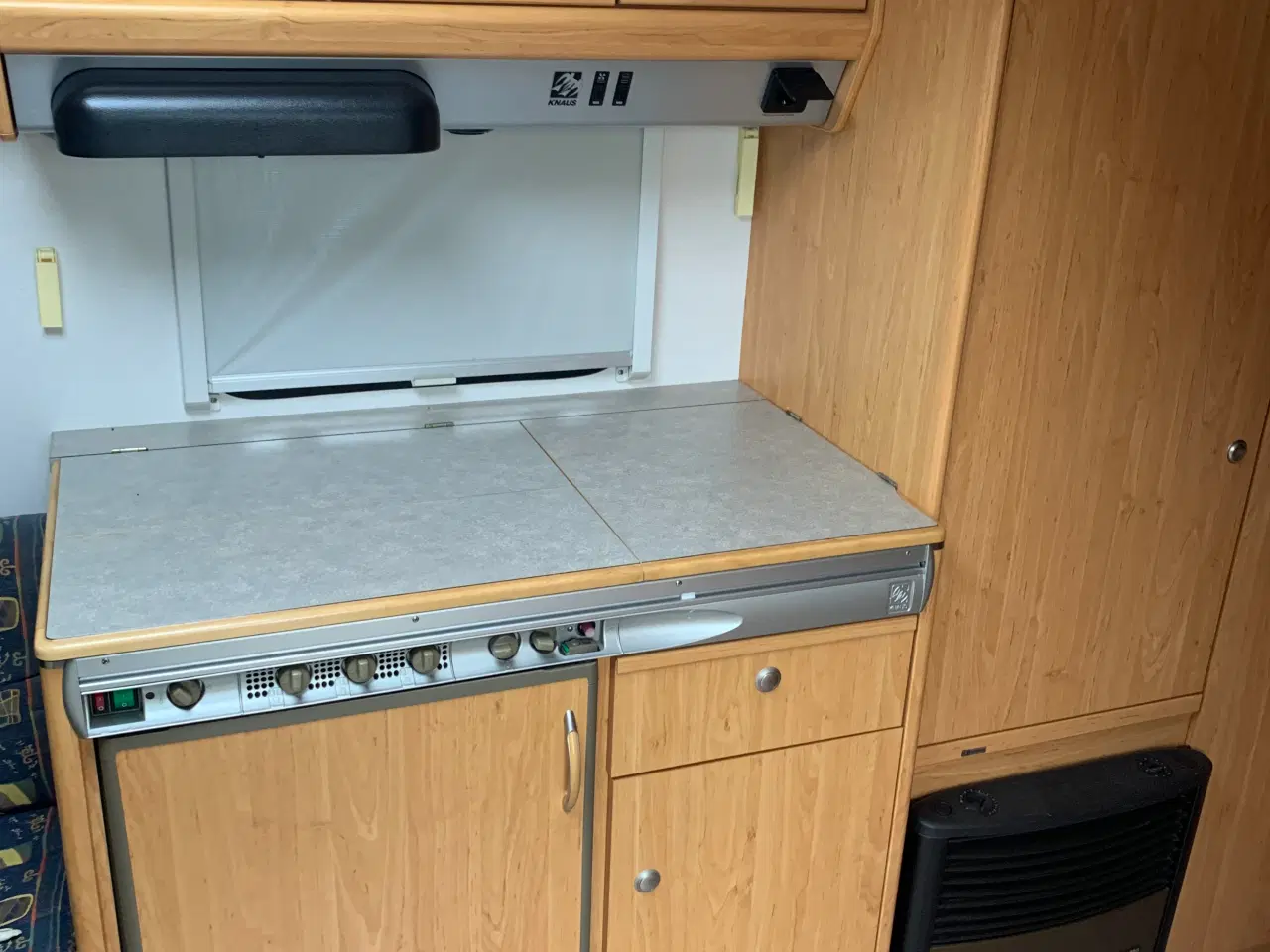 Billede 4 - Rummelig campingvogn