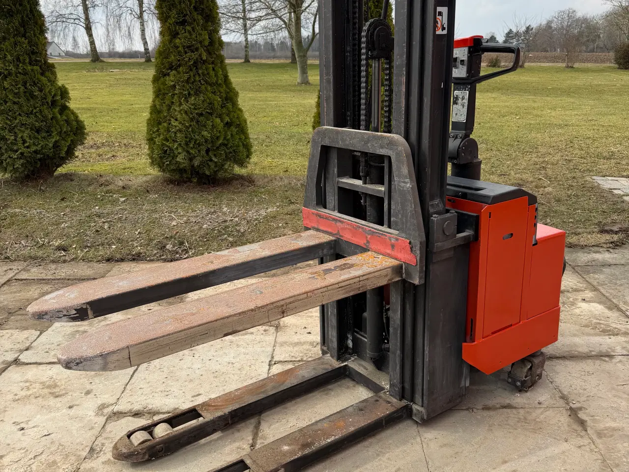Billede 3 - Elektrisk stabler med ståplade
