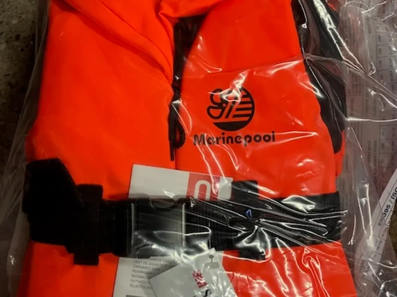 Billede 4 - Redningsveste, børn og voksne