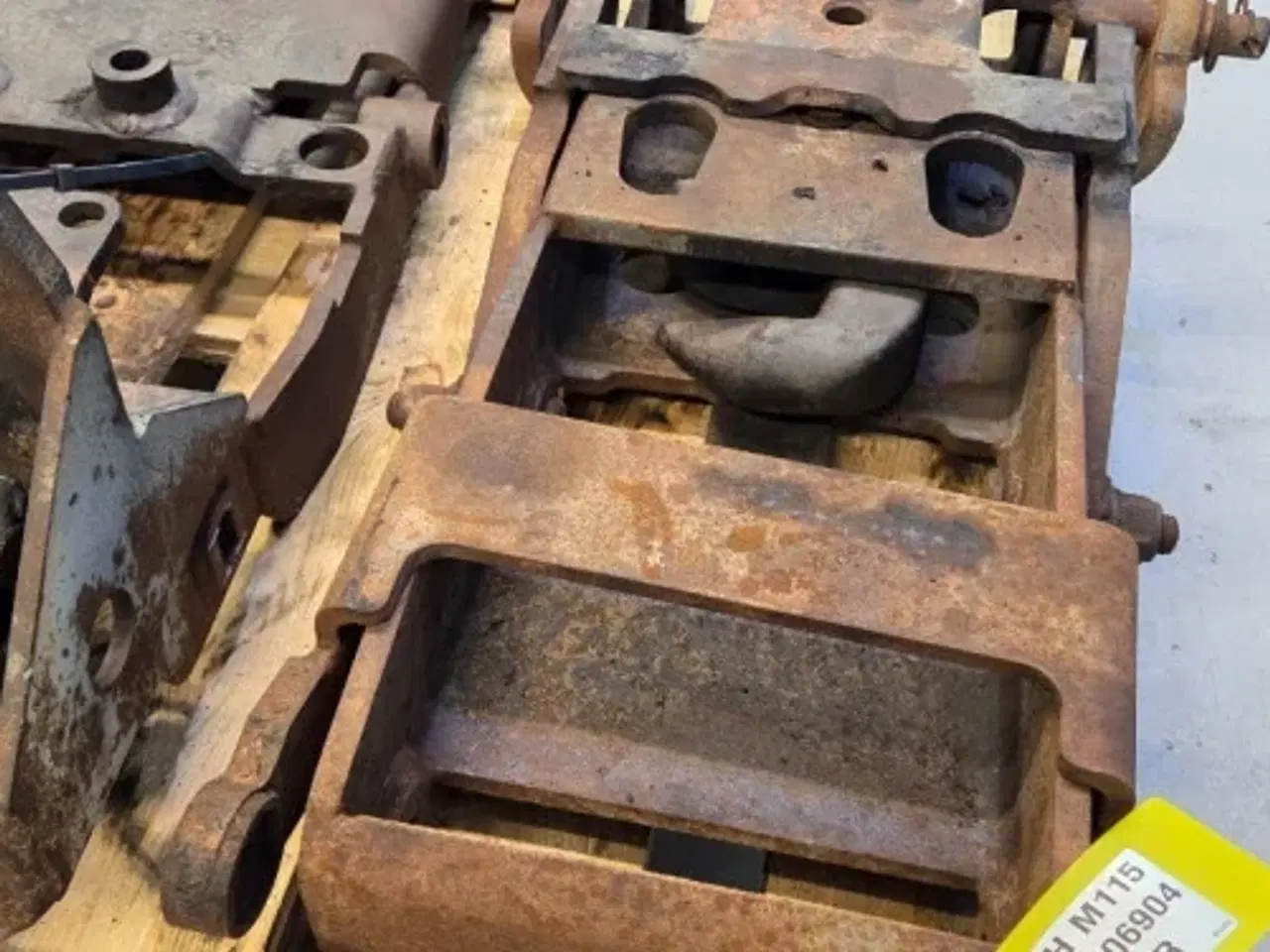 Billede 10 - New Holland M115 Hitch Træk Kit 82012769