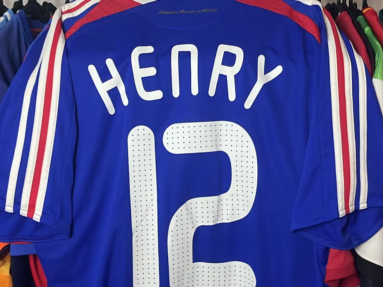 Billede 1 - 20 originale fodboldtrøjer til salg - Str M-XL