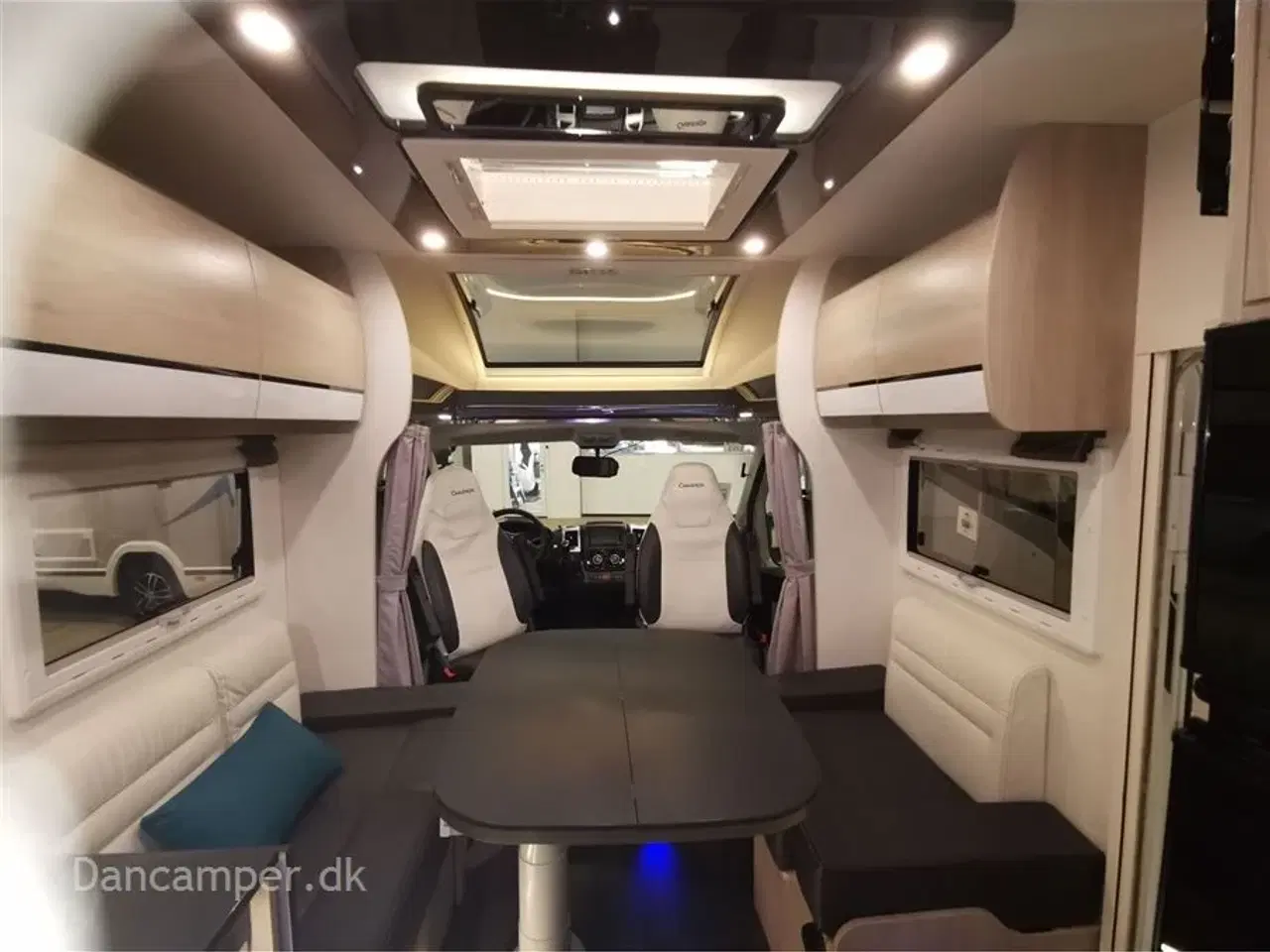 Billede 14 - 2019 - Chausson Special Edition 757   KOMMISSIONSBIL!  Med lave enkeltsenge, god pladsudnyttelse, solcelle, 2 bodelsbatterier, markise