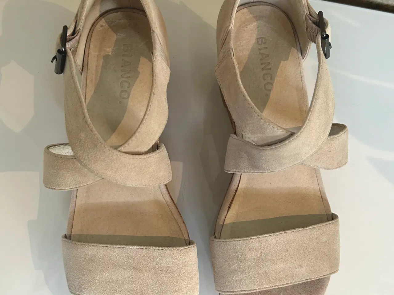 Billede 2 - Kilehæls sandal