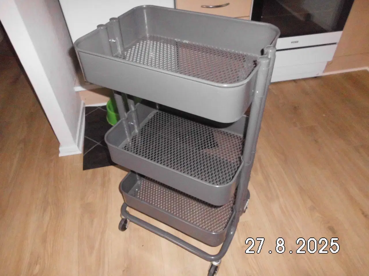 Billede 3 - rullevogn med 3 hylder