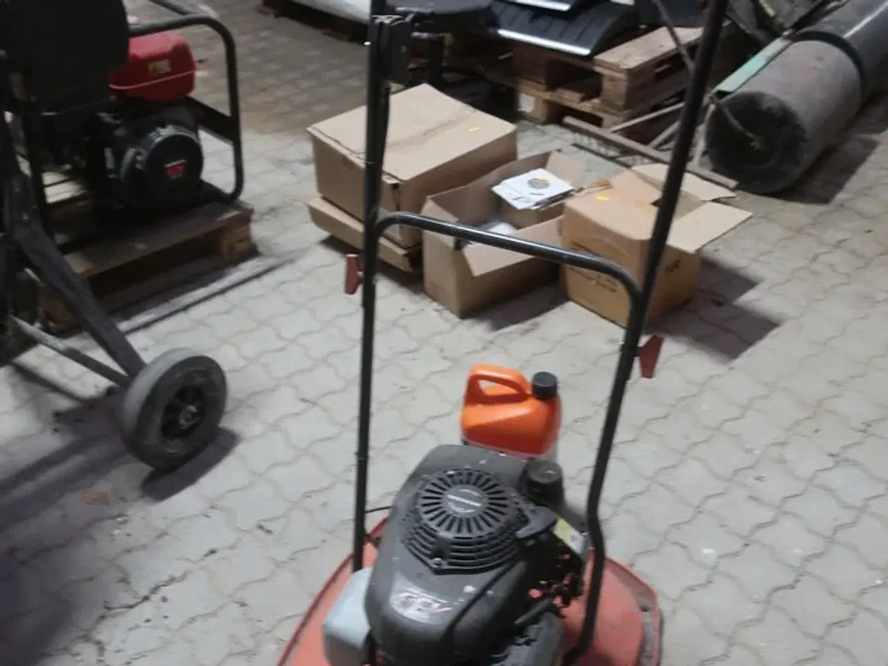 Billede 2 - Plæneklipper HUSQVARNA GCV 160