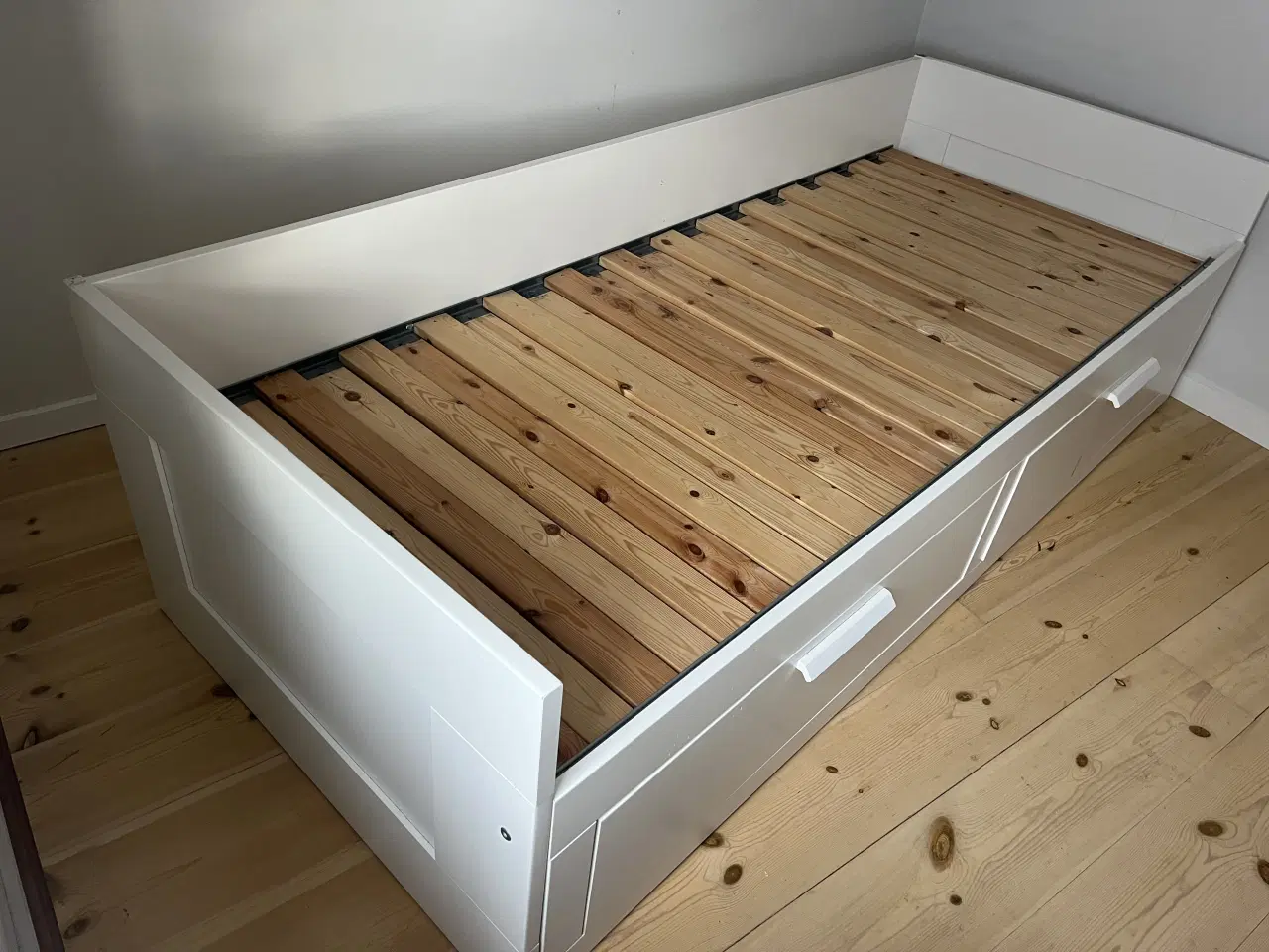 Billede 2 - Enkel og Dobbel seng 