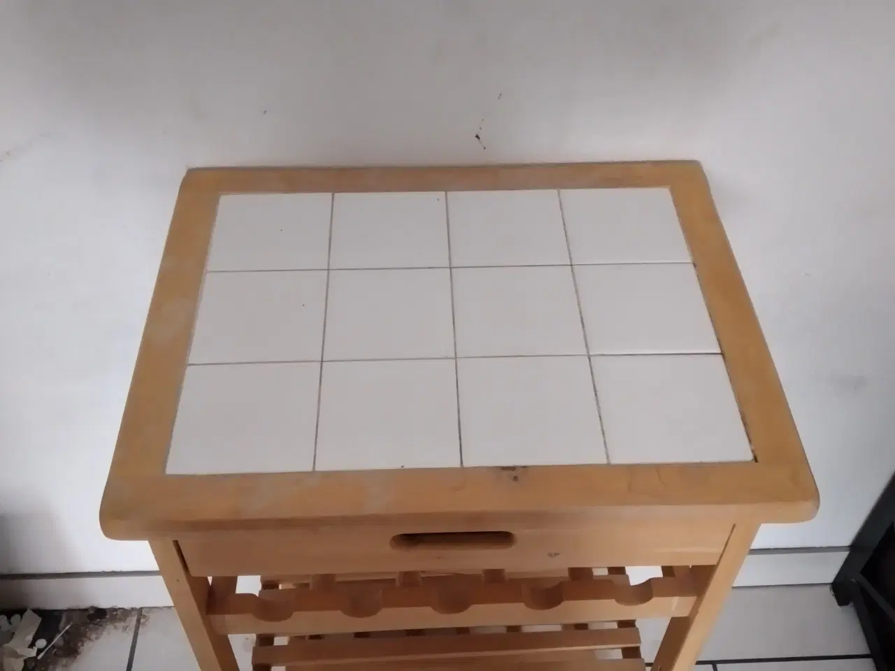 Billede 2 - Lille køklenbord