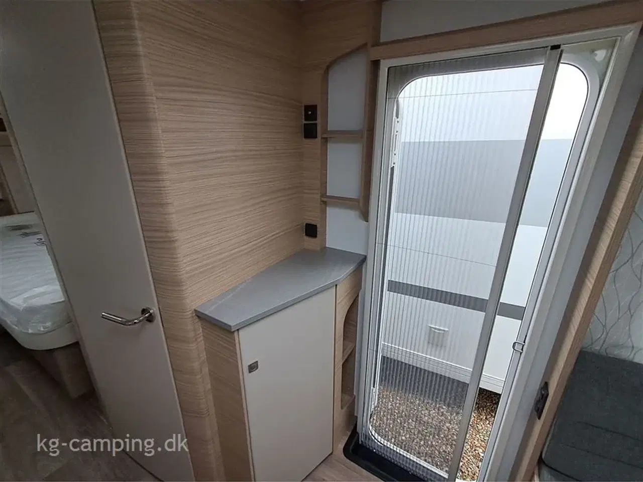 Billede 12 - 2026 - Fendt Bianco Selection 515 SG Kvalitetsvogn indrettet med enkeltsenge og sengeudtræk samt masser af udstyr.