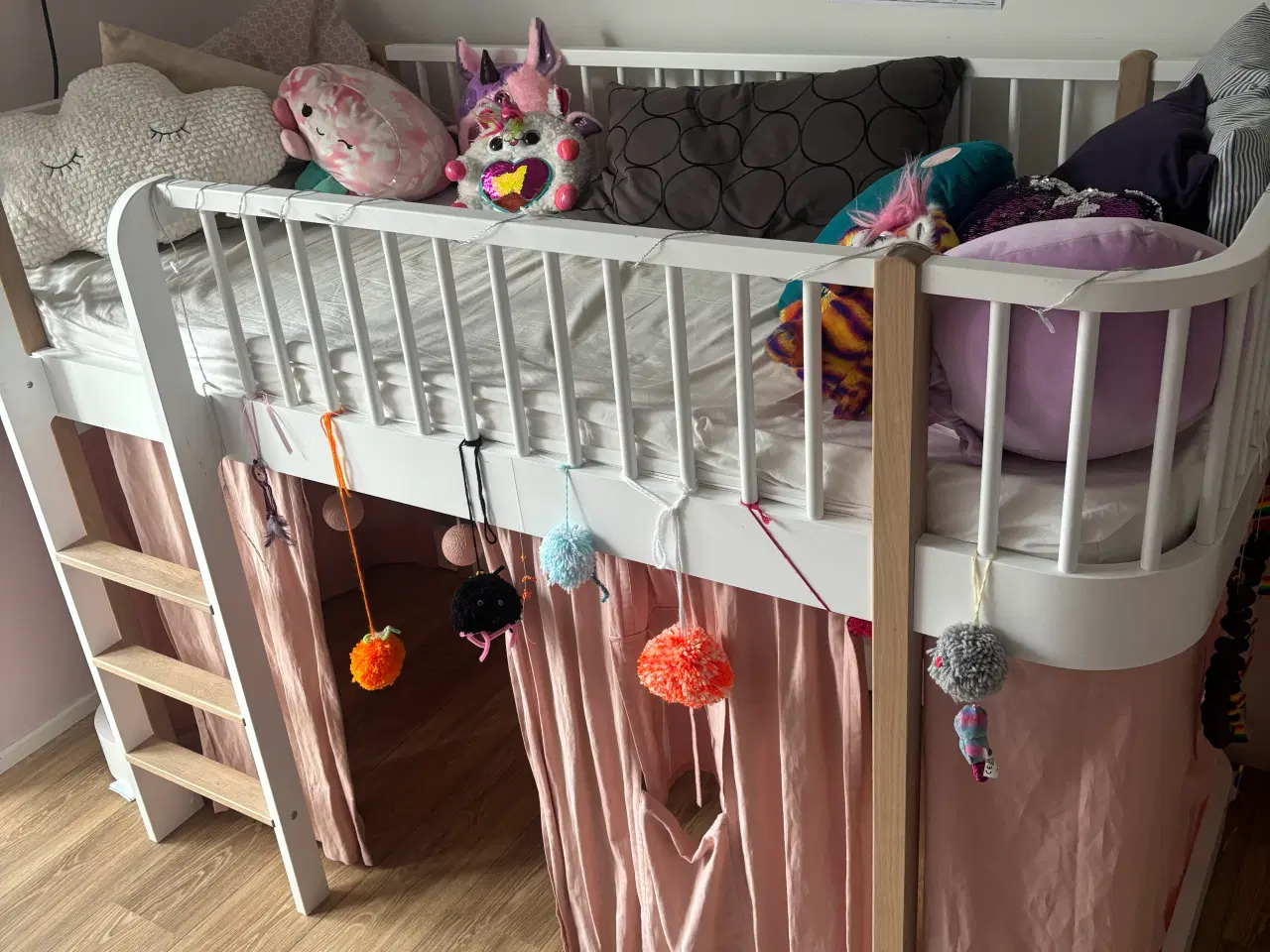 Billede 1 - Oliver Furniture - Wood - Halvhøj seng - Kvalitet