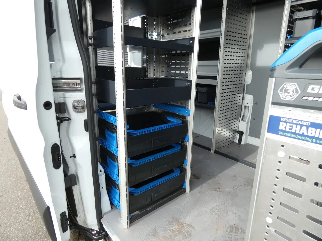 Billede 17 - Ford Transit 350 L2H2 2,0 TDCi Trend VÆRKSTEDSBIL 130HK Van Man.