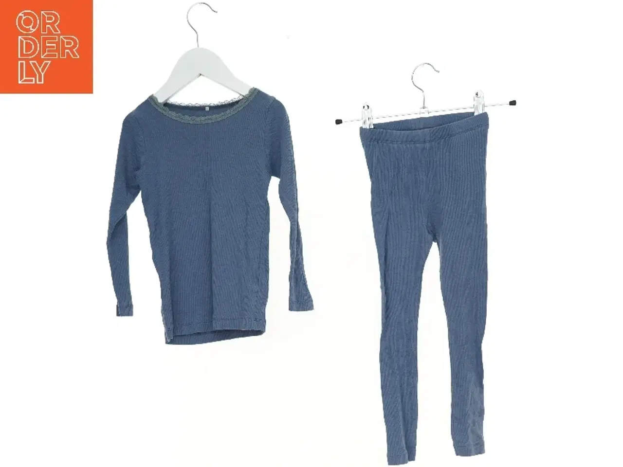 Billede 1 - Sæt (2 stk.) fra Name It (str. 104 cm)