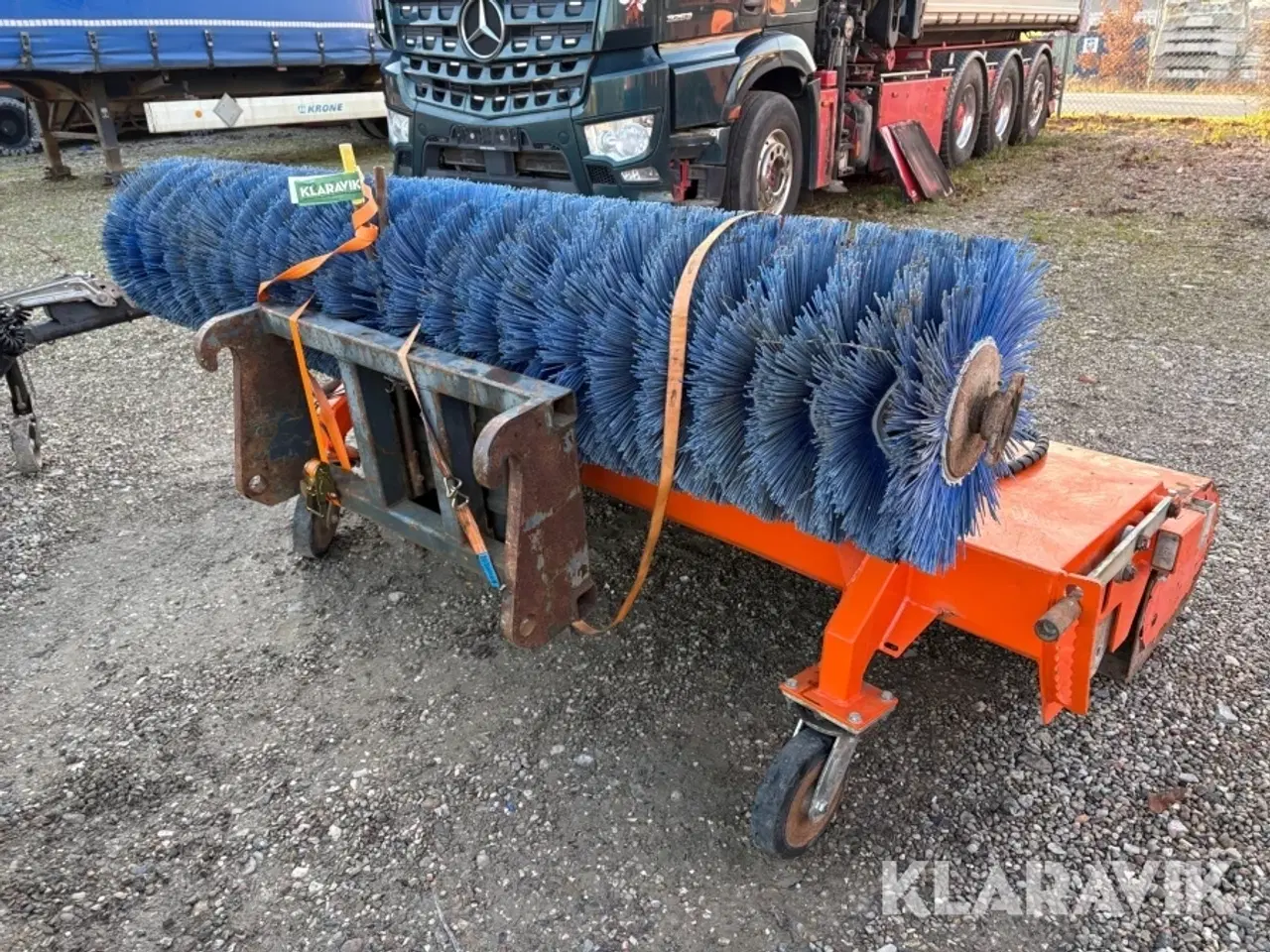 Billede 3 - Hydraulisk kost med vandtank Tuchel Profil 600