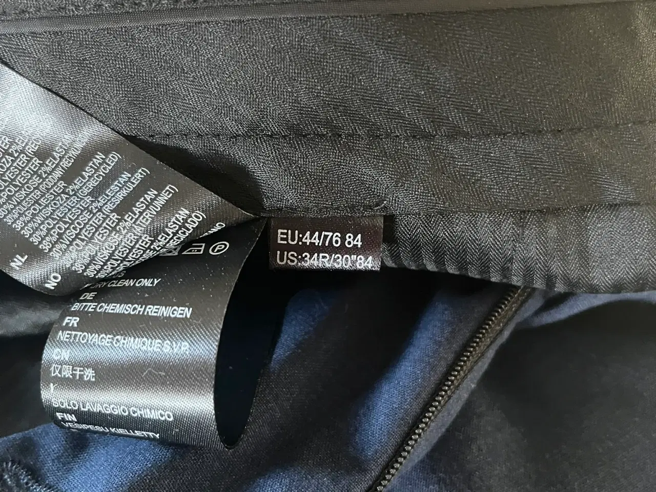 Billede 2 - Lindbergh Jakkesæt fra tøjeksperten