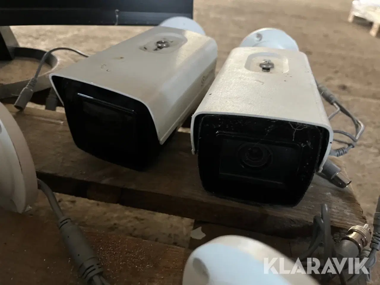 Billede 12 - Komplet overvågningssystem 8 kameraer, skærm og harddisk