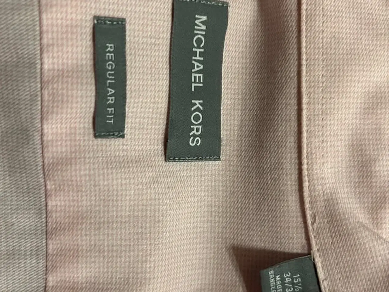 Billede 3 - Michael Kors pink herreskjorte str. L
