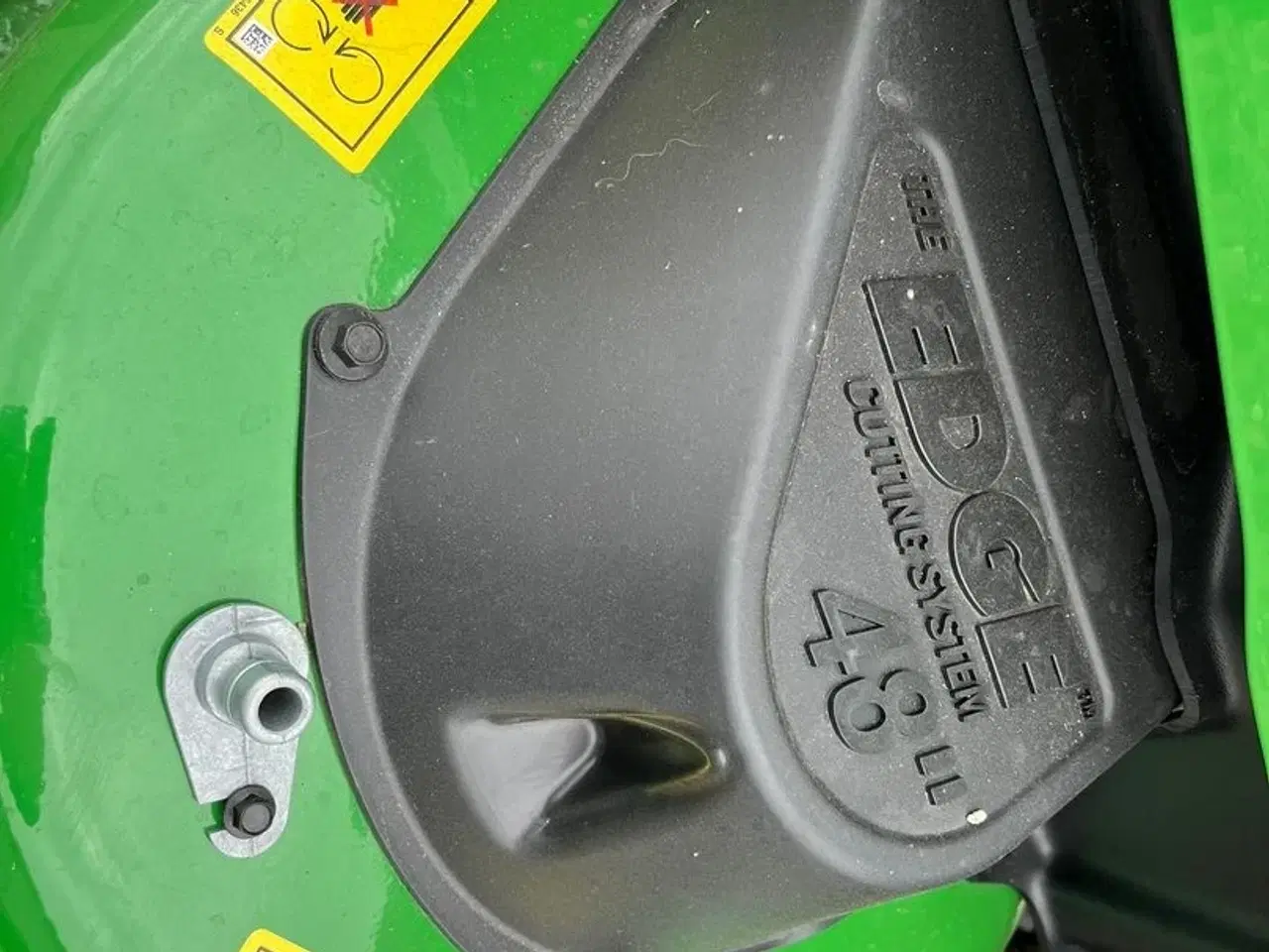 Billede 11 - John Deere X167 2cylinderet motor og med 48tommer klipperbord og for kofanger
