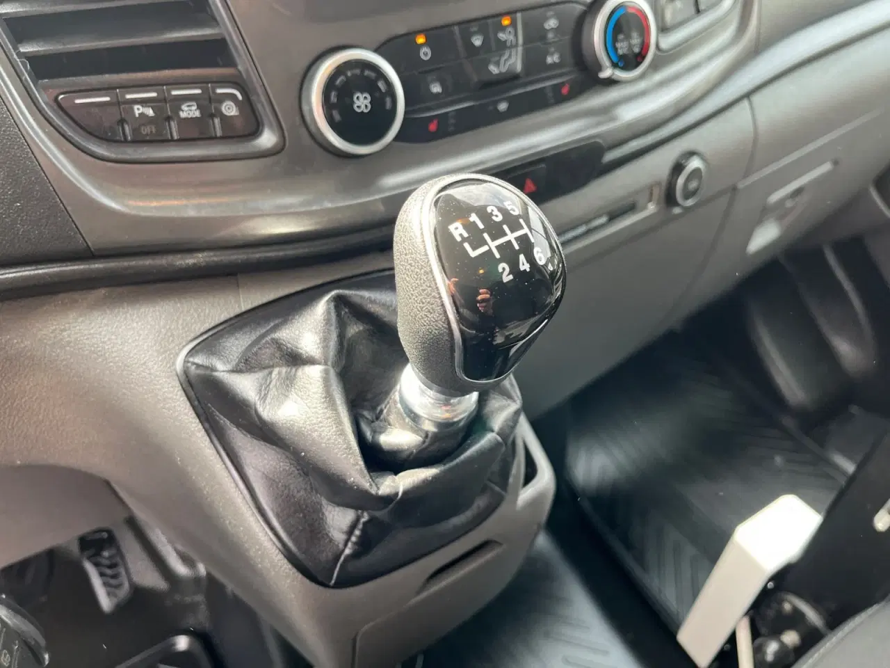 Billede 19 - Ford Transit Custom 300L 2,0 TDCi 130 Trend