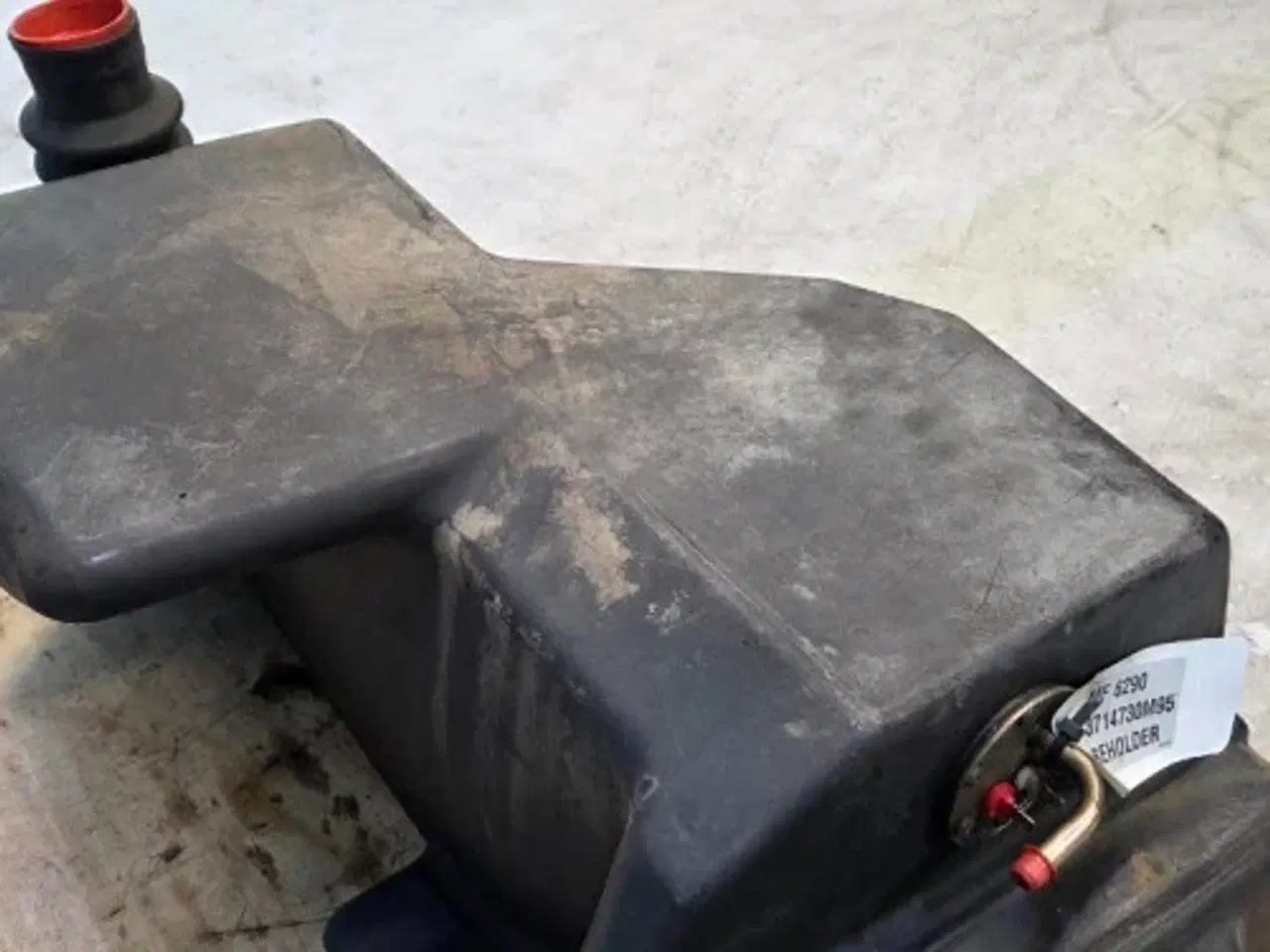 Billede 13 - Massey Ferguson 6290 Dieseltank 3714730M95