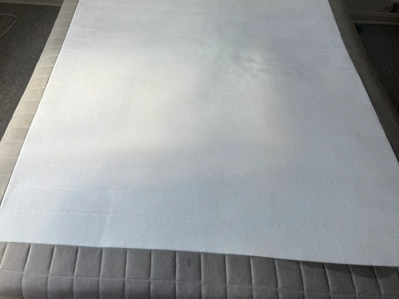Billede 5 - Seng Skårer IKEA, Boxmadras 