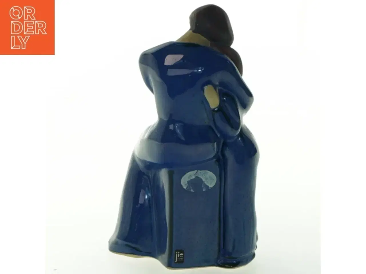 Billede 3 - Keramikfigur af to omfavnende personer fra JIE (str. 19 cm)