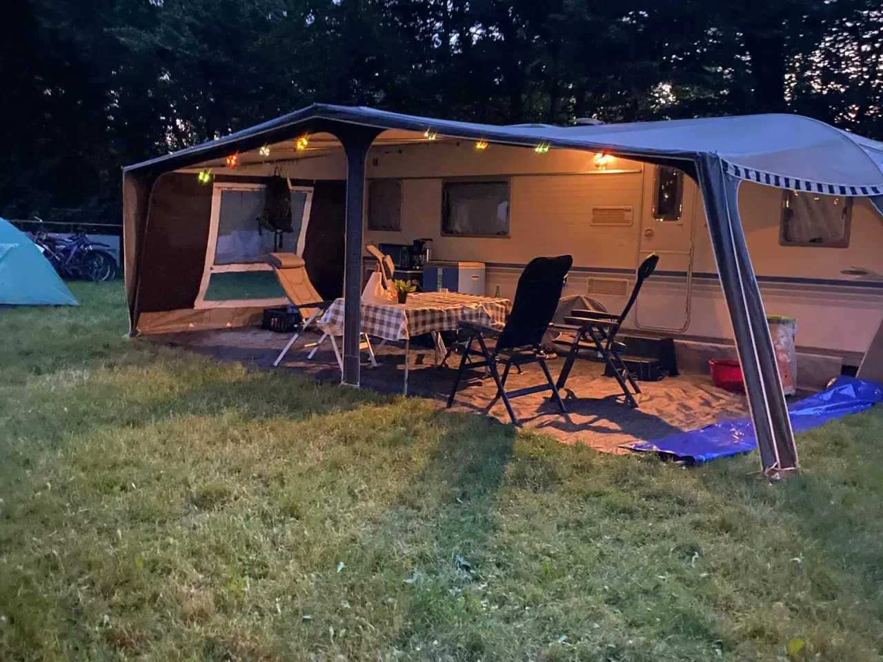 Billede 2 - Kvalitetsvogn med aircon, centralvarme og mover