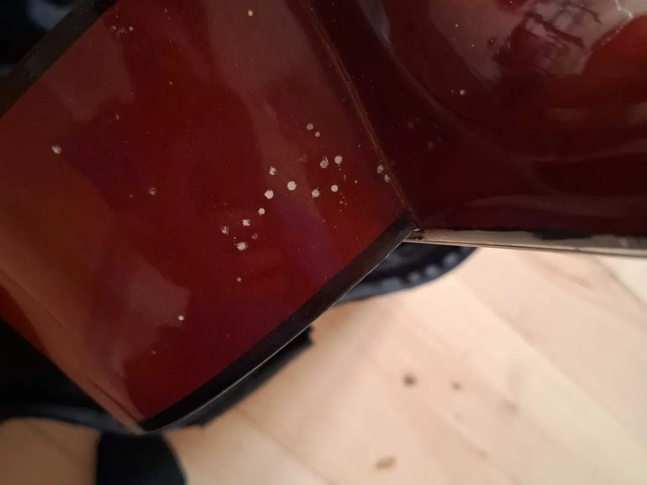 Billede 6 - Guitar har fået nye strenge