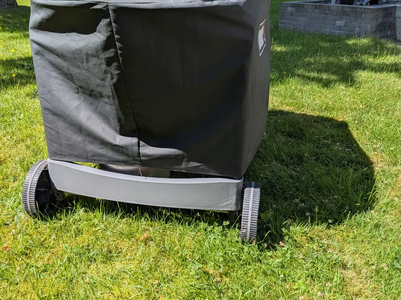 Billede 4 - Weber kuglegrill m/sidebord