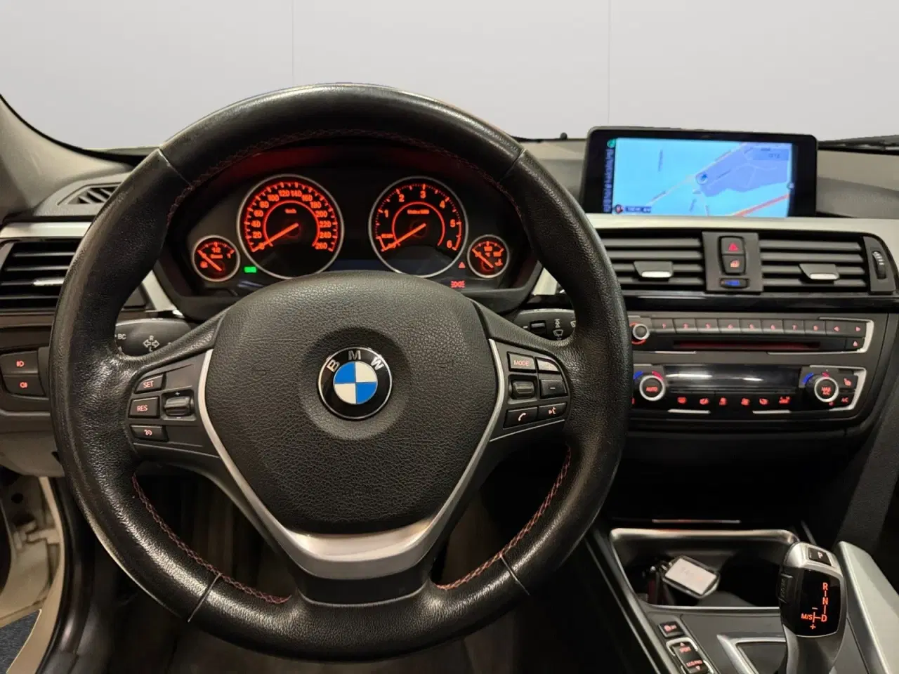 Billede 6 - BMW 320d 2,0 Touring Sport Line aut.