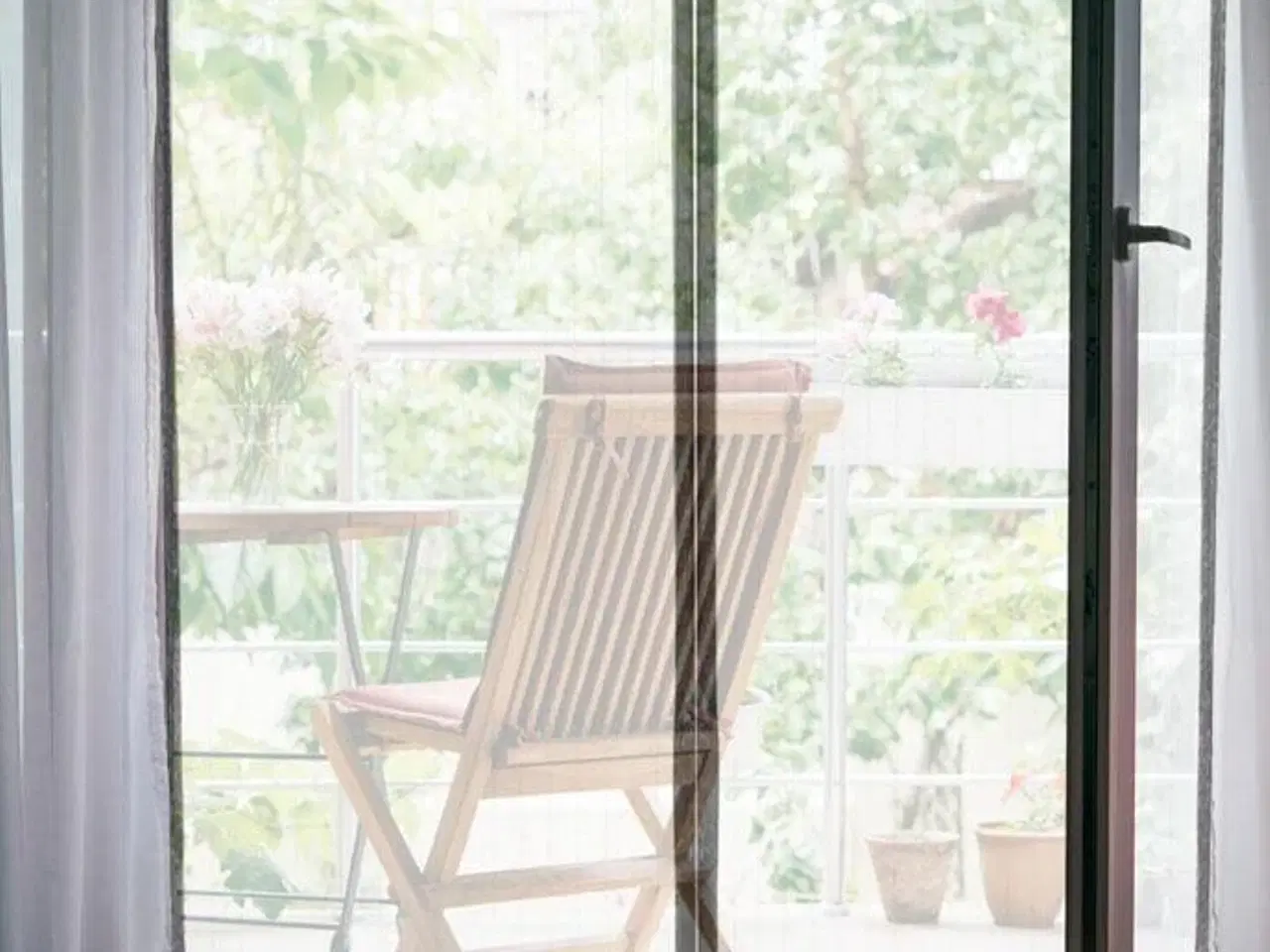 Billede 13 - Magnetisk myggenet til dør – 85 × 210 cm, sort