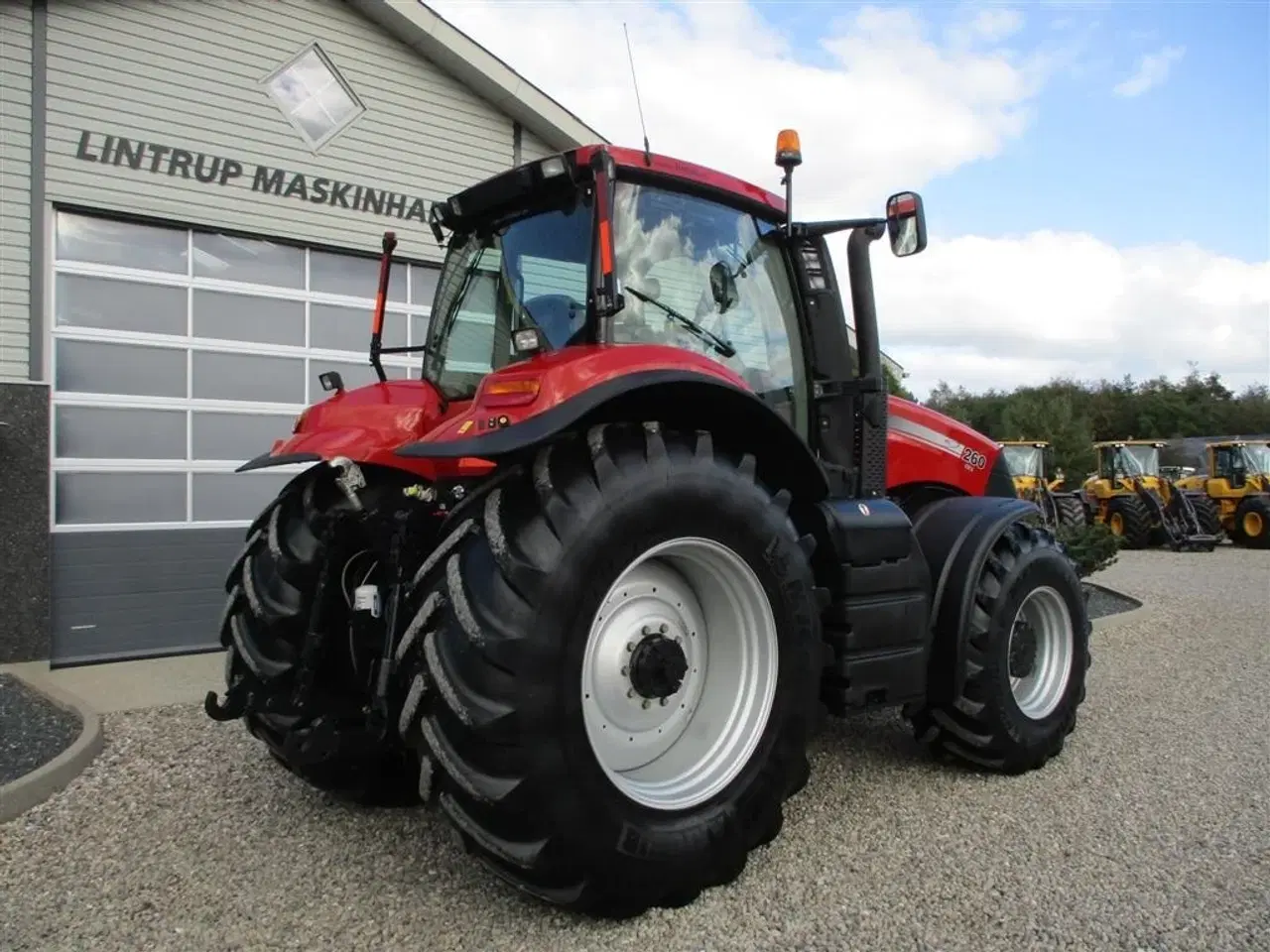 Billede 15 - Case IH MAGNUM 260 CVX med frontlift, affjedret foraksel og affjedret kabine.