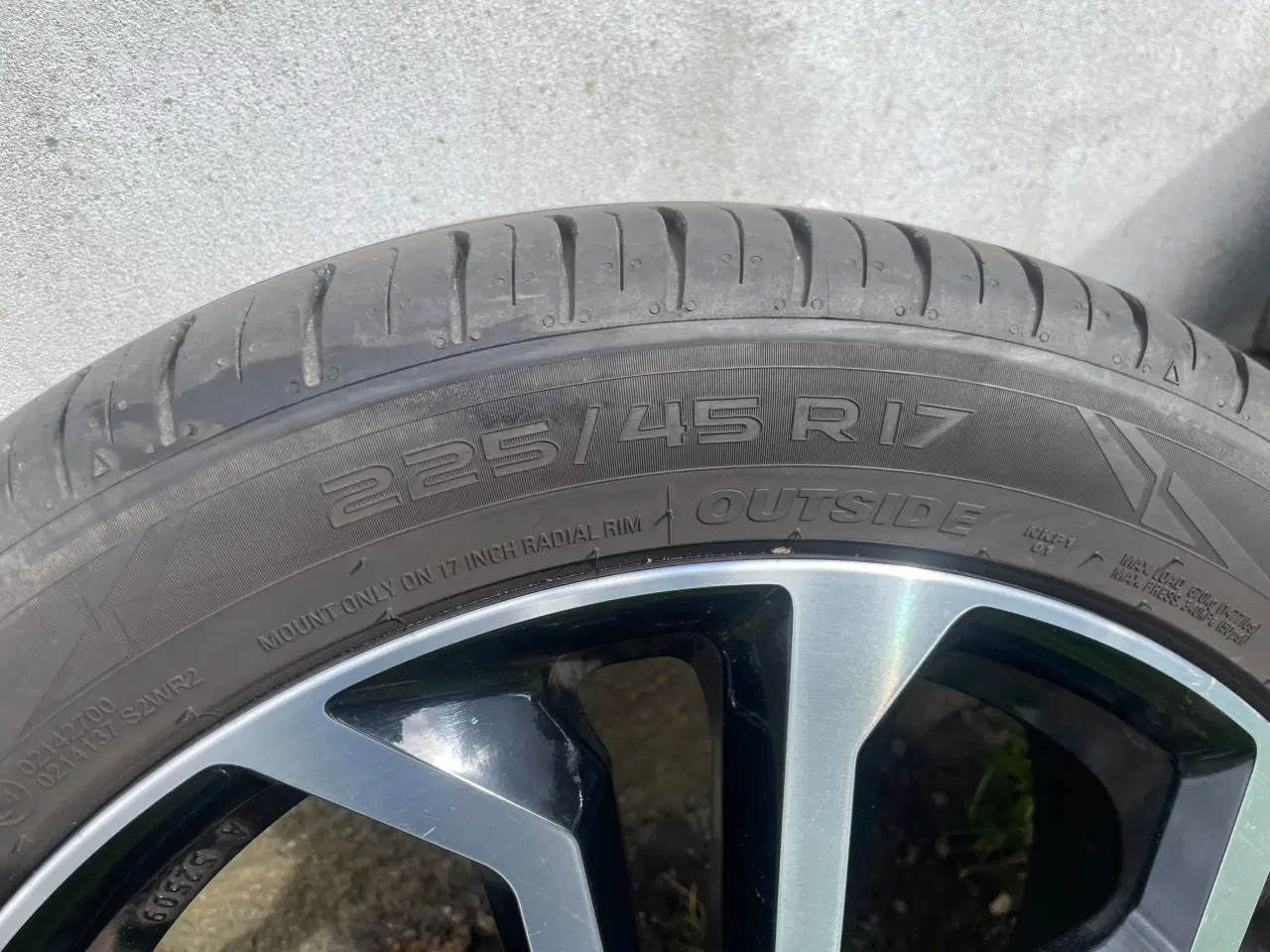 Billede 4 - Komplet fælge og sommerdæk 