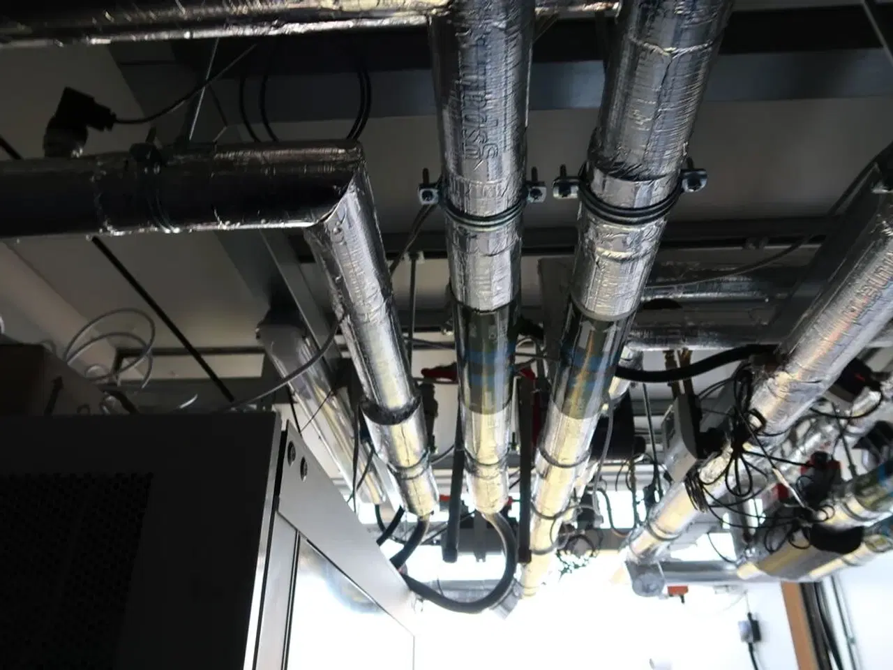 Billede 52 - 20 fods isolering container indrettet som testcenter af overskudsvarme (læs beskrivelse)