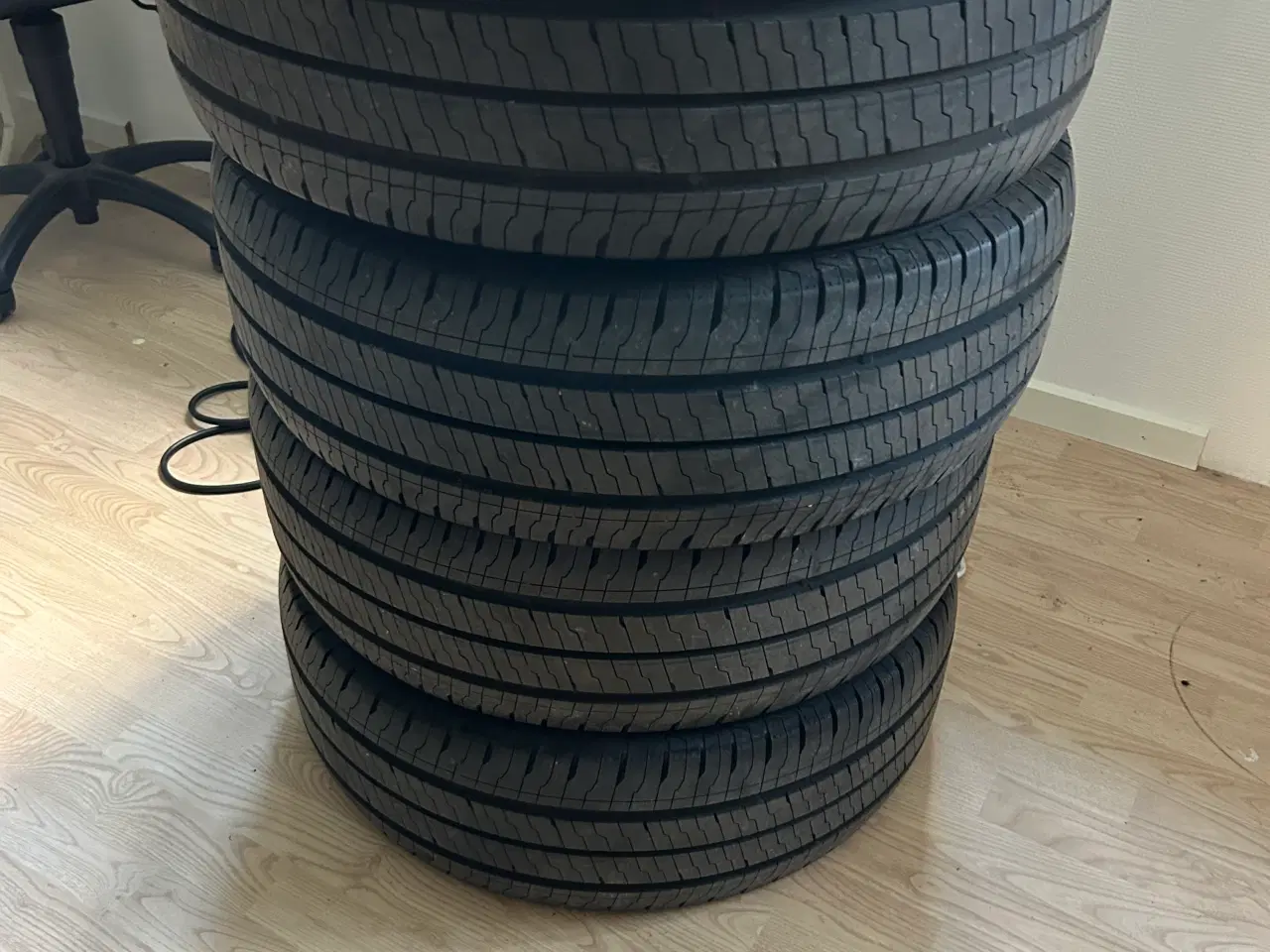 Billede 2 - 4 stk. Continental Van Contact Eco 235/65 R16 C