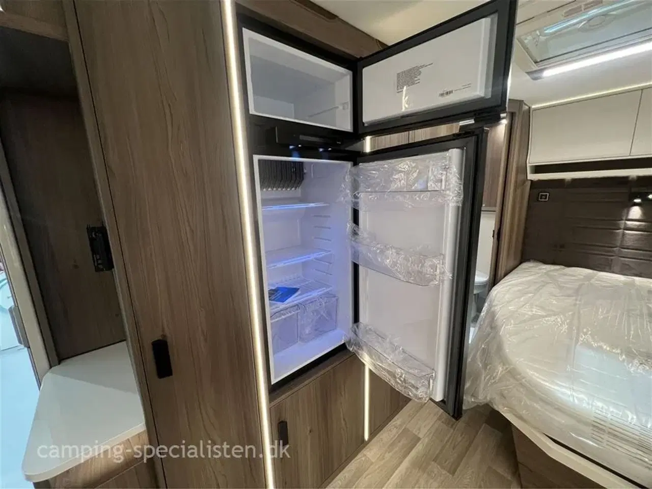 Billede 13 - 2026 - Kabe Smaragd 520 XL KS Premium Line   Kabe Smaragd 520 XL KS PREMIUM LINE 2026  - kan ses nu hos Camping-Specialisten i Silkeborg