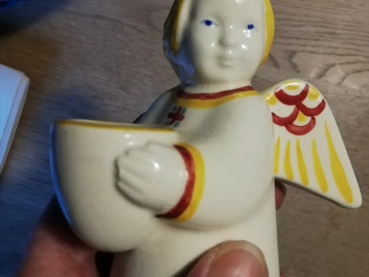 Billede 4 - 2 Aluminia fajance figurer engel og julebuk