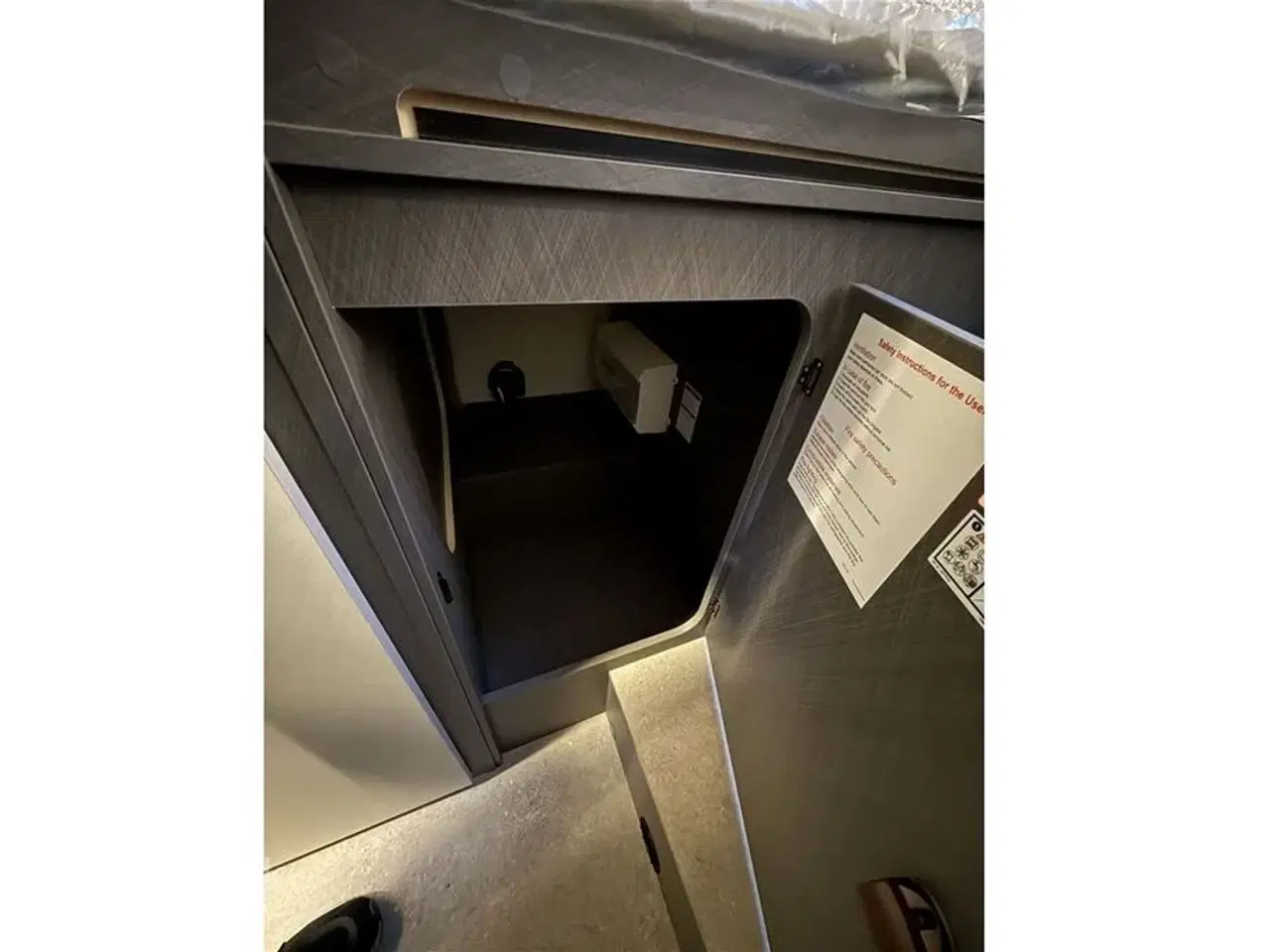 Billede 15 - 2026 - Etrusco V 6.8 SCF Scandic Edition Aut.   Lækker Autocamper med automatgear og face to face siddegruppe fra Hinshøj Caravan.