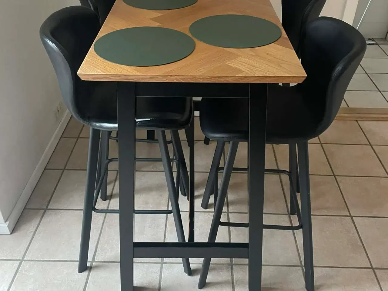 Billede 1 - Højt spisebord