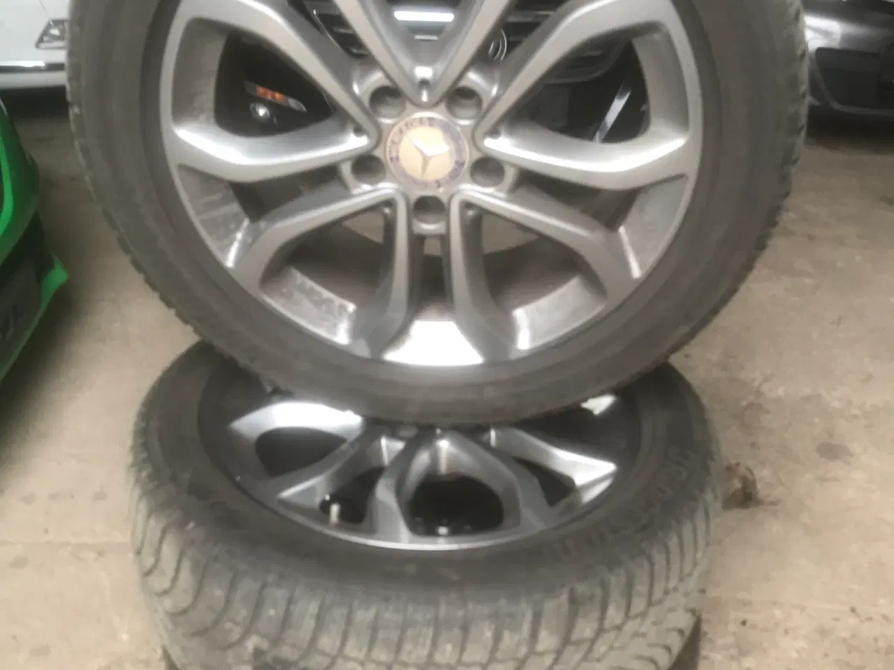 Billede 3 - Mercedes C-class Jeg har 4 Michelin dæk med alufæ