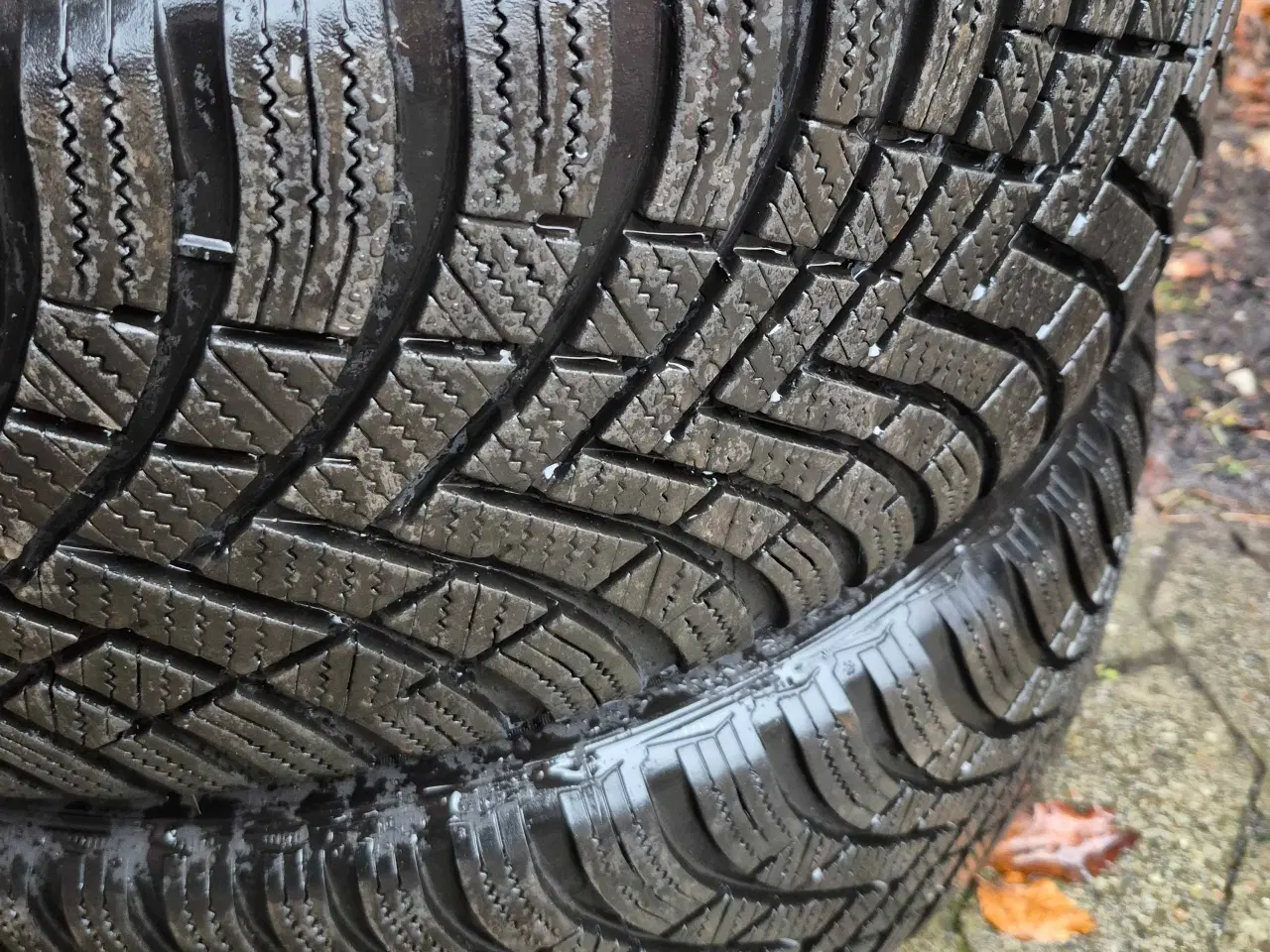 Billede 5 - Originale Peugeot alufælge m. 2 nye vinterdæk