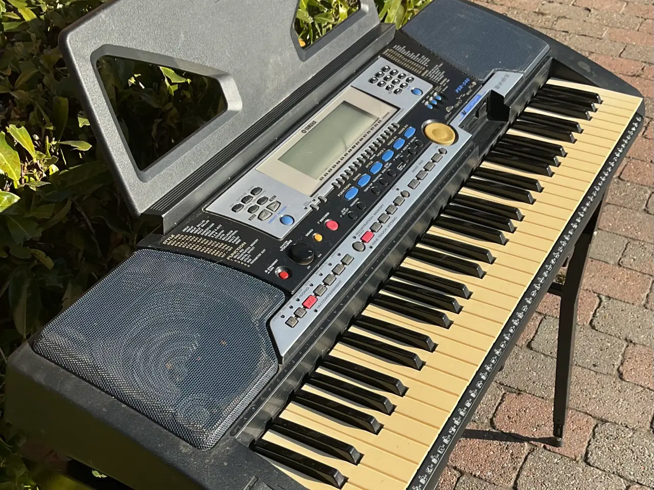 Billede 2 - Keyboard Yamaha psr 540 sælges