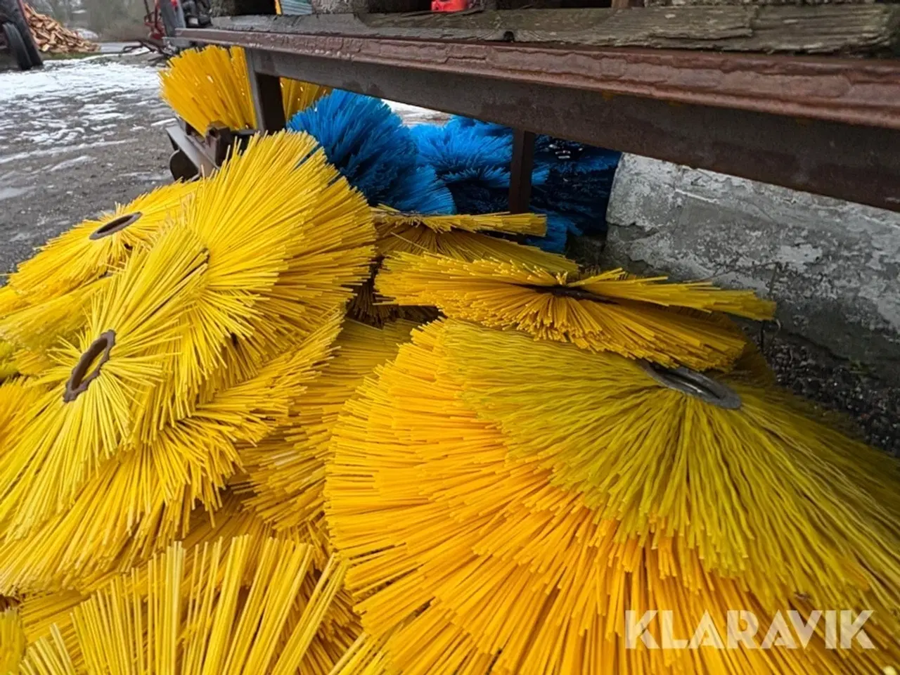 Billede 10 - Blandet lot af børster til koste