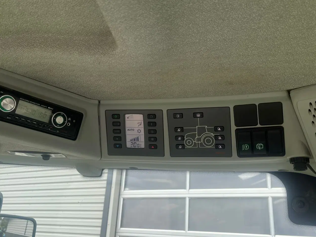 Billede 10 - CLAAS Axion 930 CMatic Med næsten nye dæk, frontlift og evt et RTK GPS anlæg