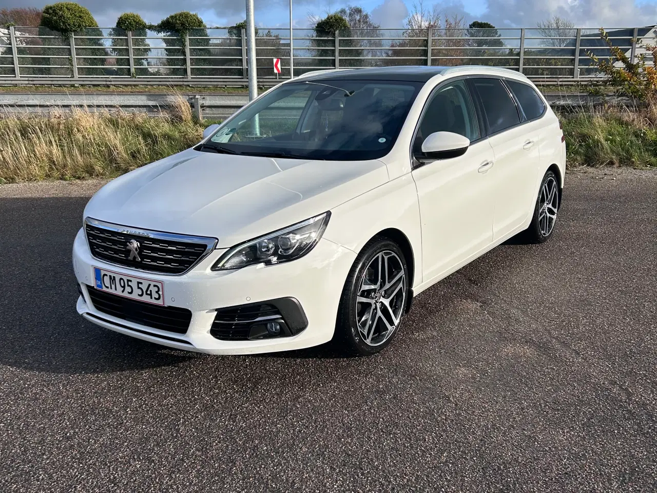 Billede 1 - Peugeot 308 SW Allure Sky BlueHdi