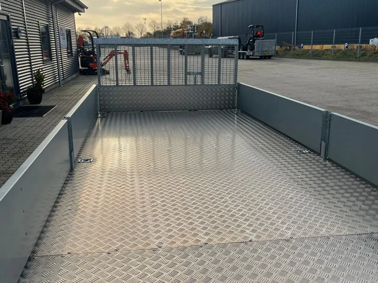 Billede 9 - Ifor Williams CT166 NY Vippelads trailer med elpumpe og alubund