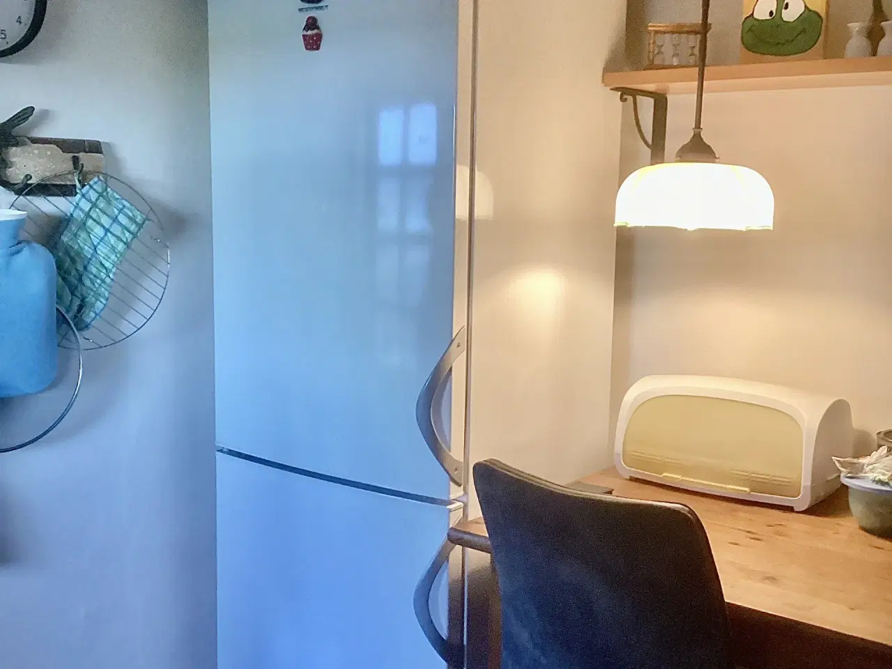 Billede 2 - Velfungerende Kølefryseskab bortgives