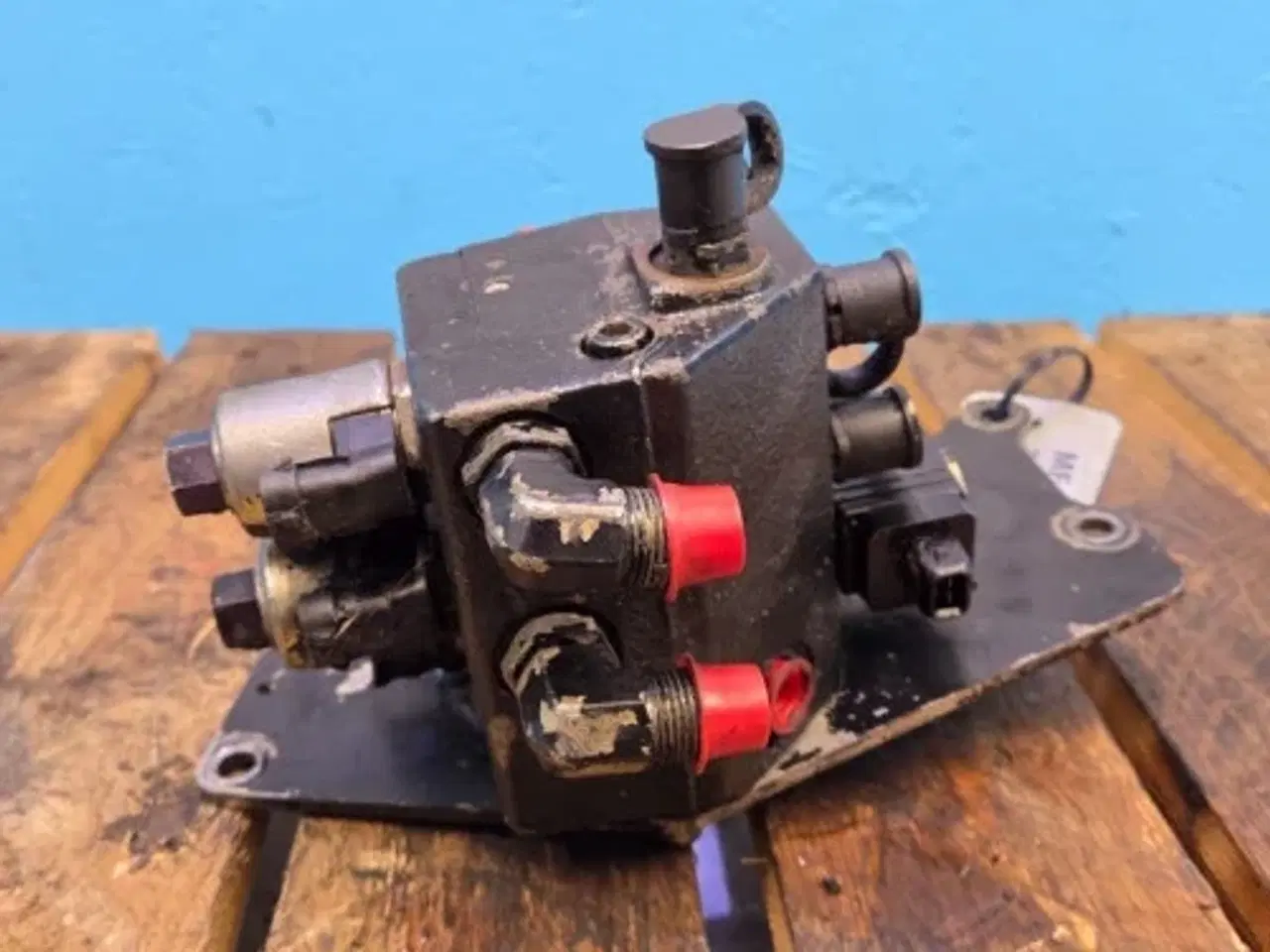 Billede 3 - Massey Ferguson 6290 Trykventil 3795675M13