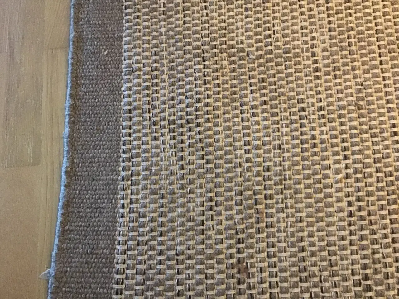 Billede 2 - 2 tæpper til spisebord og sofagruppe i uld